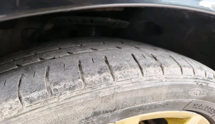 2021 Volkswagen Polo 1.0 GT TSI AT, Petrol, Automatic, 31,654 km, tyre