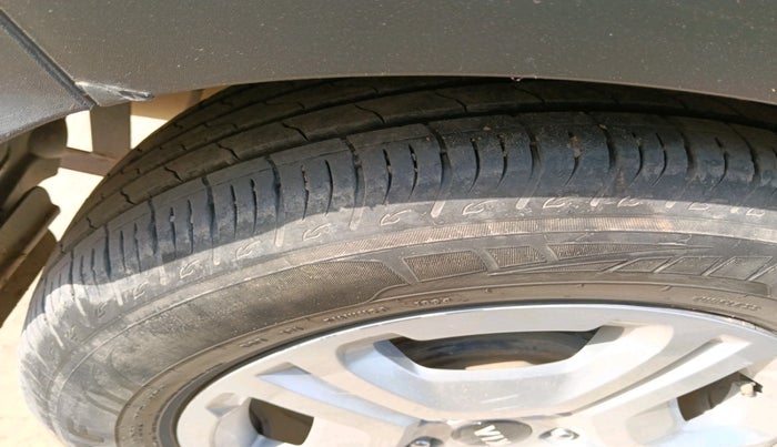 2020 KIA SONET HTX 1.5, Diesel, Manual, 92,647 km, tyre