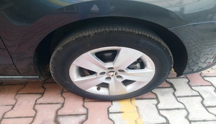 2020 Skoda Rapid 1.0 AMBITION TSI MT, Petrol, Manual, 14,994 km, tyre