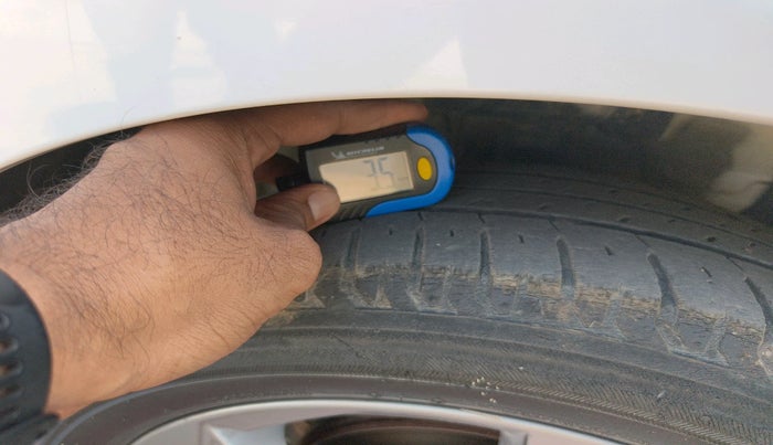 2022 Hyundai Verna SX 1.5 VTVT, Petrol, Manual, 54,562 km, tyre