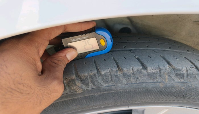 2022 Hyundai Verna SX 1.5 VTVT, Petrol, Manual, 54,562 km, tyre