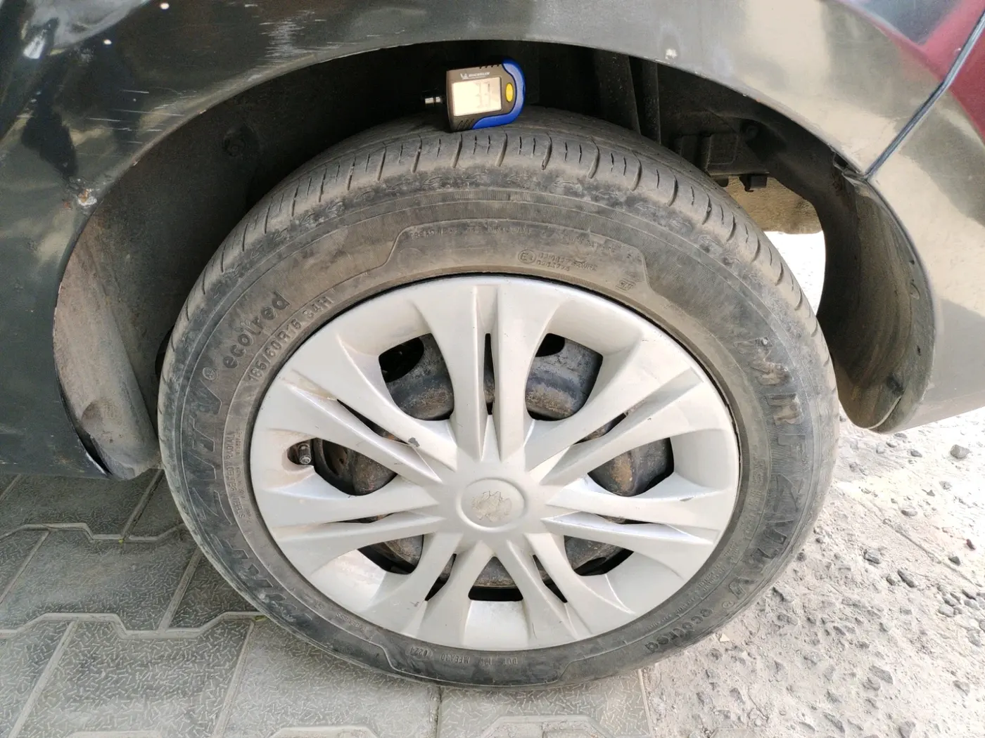 2016 Tata Zest XMS PETROL, Petrol, Manual, 1,28,388 km, tyre