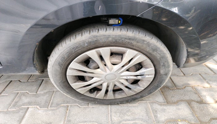 2016 Tata Zest XMS PETROL, Petrol, Manual, 1,28,388 km, tyre