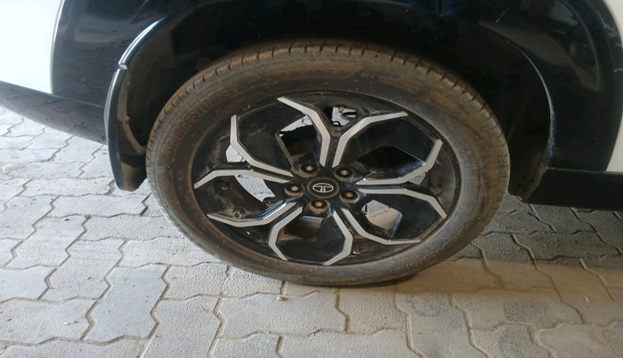 2024 Tata Curvv Creative Plus S 1.5 Diesel 6MT, Diesel, Manual, 55,101 km, tyre