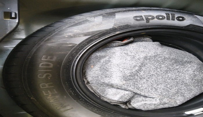 2023 Hyundai VENUE SX (O) 1.0 TURBO DCT, Petrol, Automatic, 26,234 km, tyre