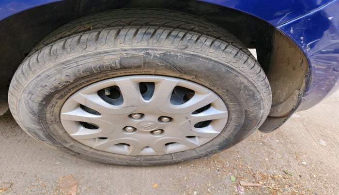 2011 Hyundai i20 MAGNA (O) 1.2, Petrol, Manual, 69,355 km, tyre