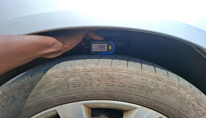 2013 Skoda Fabia ELEGANCE 1.2 MPI, Petrol, Manual, 1,19,057 km, tyre