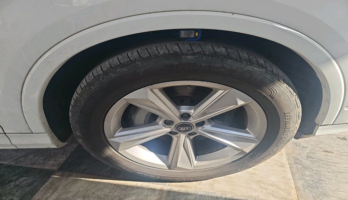 2023 Audi Q7 55 TFSI QUATTRO TECHNOLOGY, Petrol, Automatic, 85,259 km, tyre