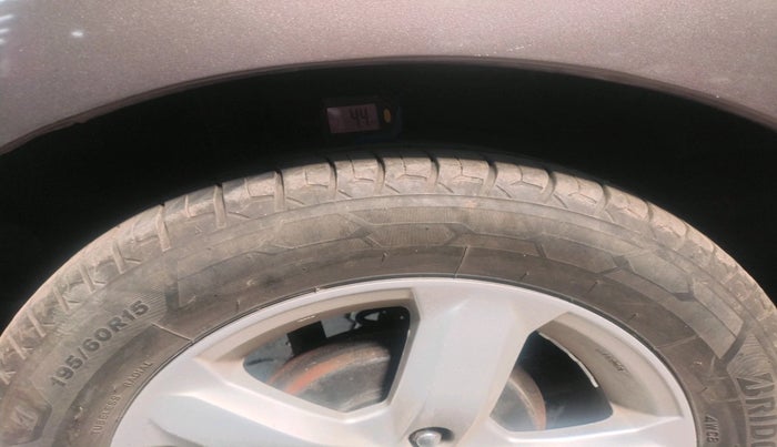 2011 Honda City 1.5L I-VTEC V AT, Petrol, Automatic, 1,59,182 km, tyre