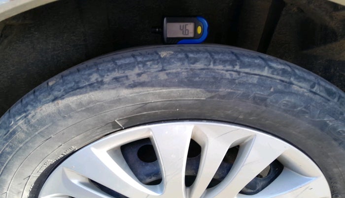 2011 Maruti SX4 VDI, Diesel, Manual, 2,09,743 km, tyre