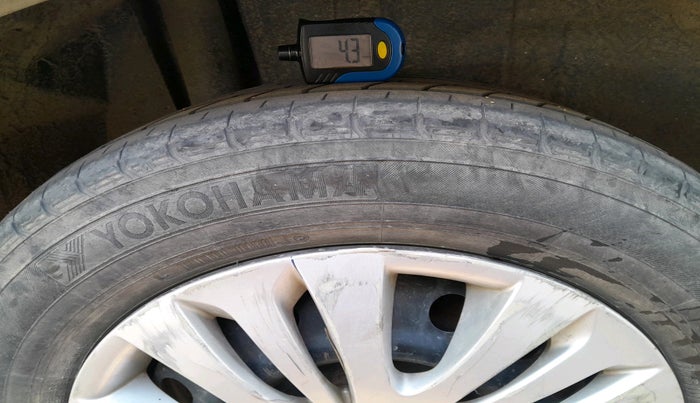 2011 Maruti SX4 VDI, Diesel, Manual, 2,09,743 km, tyre