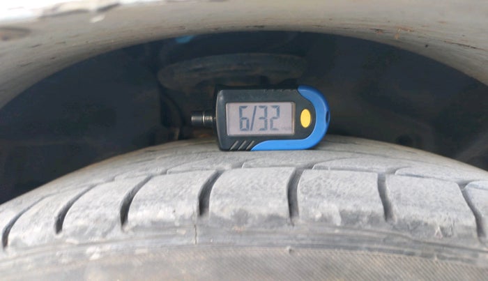 2015 Ford Ecosport TITANIUM 1.5L DIESEL, Diesel, Manual, 66,945 km, tyre