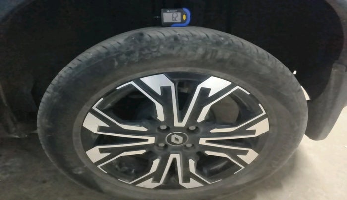 2021 Renault Kiger RXZ MT DUAL TONE, Petrol, Manual, 18,798 km, tyre