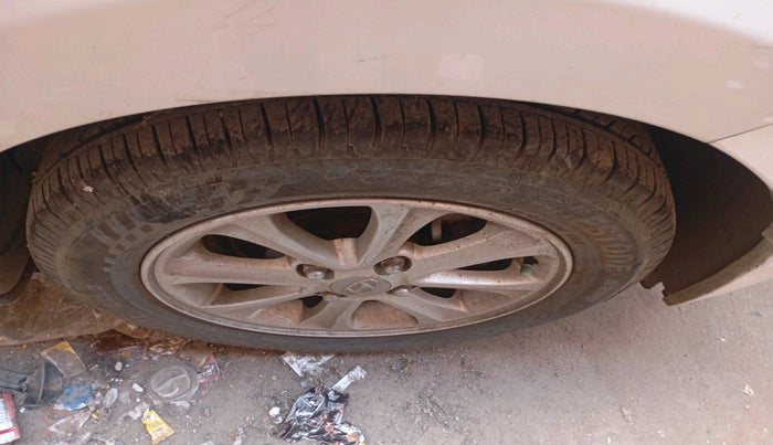 2014 Hyundai Grand i10 ASTA AT 1.2 KAPPA VTVT, Petrol, Automatic, 45,694 km, tyre