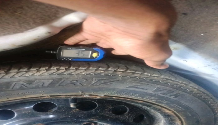 2017 Ford Figo Aspire TITANIUM 1.2 PETROL, Petrol, Manual, 84,591 km, tyre