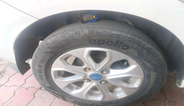 2017 Ford Figo Aspire TITANIUM 1.2 PETROL, Petrol, Manual, 84,591 km, tyre