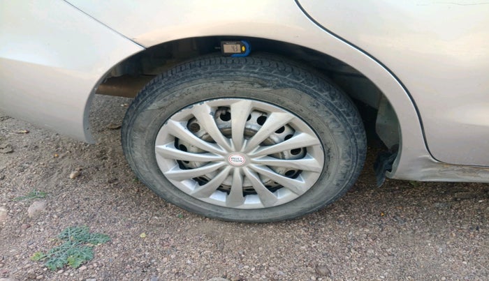 2017 Honda Amaze 1.5L I-DTEC E OPT, Diesel, Manual, 70,334 km, tyre