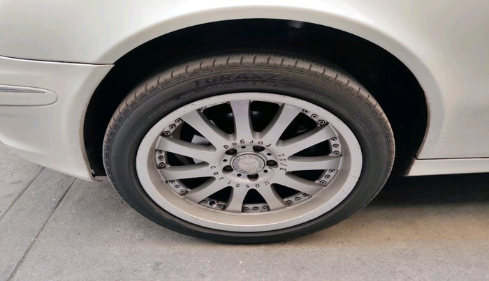 2008 Mercedes Benz E Class 280 CDI ELEGANCE, Diesel, Automatic, 78,475 km, tyre