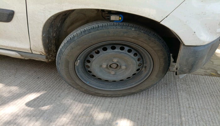 2021 Maruti S PRESSO VXI PLUS AMT, Petrol, Automatic, 84,365 km, tyre