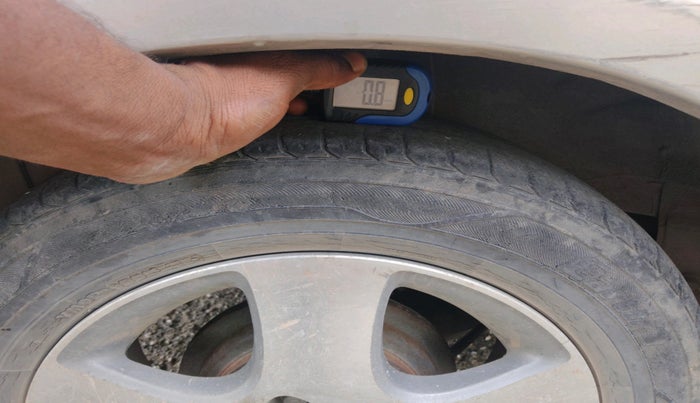 2008 Honda City ZX GXI, Petrol, Manual, 1,74,368 km, tyre