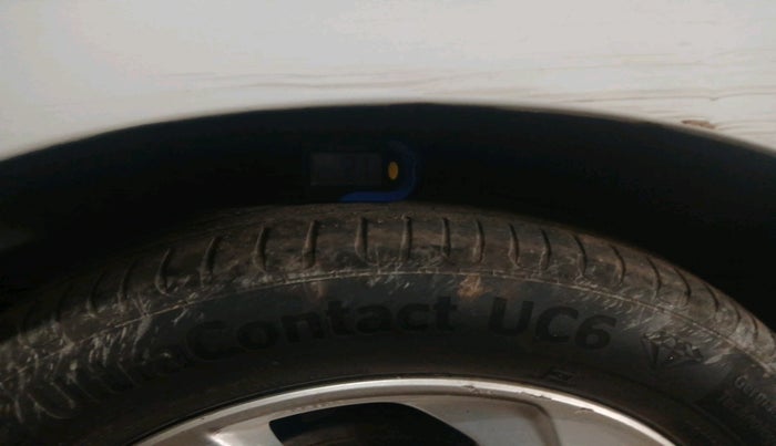 2016 Honda City 1.5L I-VTEC V MT, Petrol, Manual, 1,83,775 km, tyre