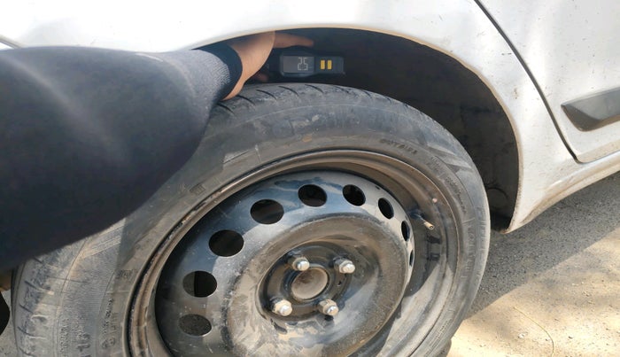 2014 Hyundai Elite i20 ASTA 1.2, CNG, Manual, 1,17,288 km, tyre