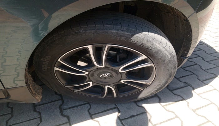 2018 Mahindra MARAZZO M8 7 STR, Diesel, Manual, 1,18,018 km, tyre