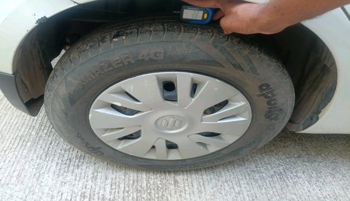 2014 Maruti Swift VDI, Diesel, Manual, 2,07,968 km, tyre