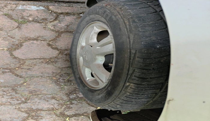 2010 Hyundai i20 SPORTZ 1.2, Petrol, Manual, 96,919 km, tyre