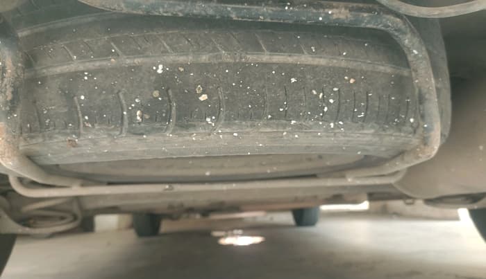 2014 Maruti Ertiga VDI, Diesel, Manual, 1,63,330 km, tyre
