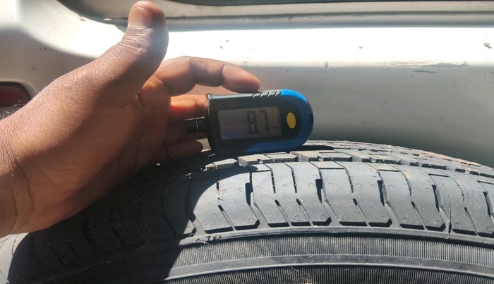 2012 Maruti Swift Dzire LXI, Petrol, Manual, 65,050 km, tyre