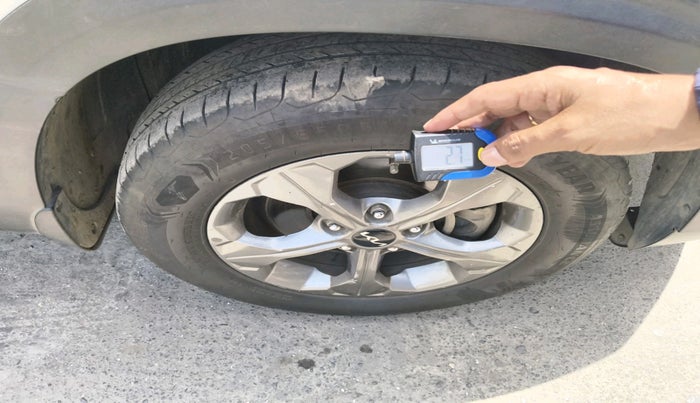 2021 KIA SELTOS HTK PLUS AT 1.5 DIESEL, Diesel, Automatic, 1,39,080 km, tyre