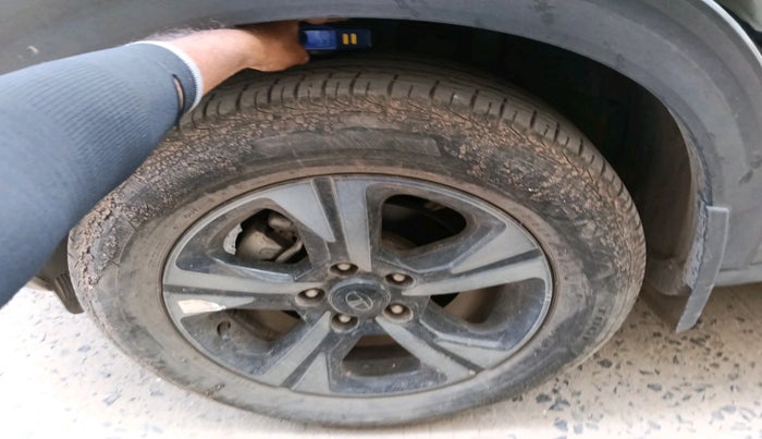 2024 Tata NEXON Creative Plus 1.2 Revotron 6AMT Dark Edition, Petrol, Manual, 8,382 km, tyre