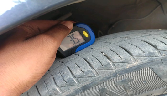 2021 Maruti Alto VXI, Petrol, Manual, 28,330 km, tyre