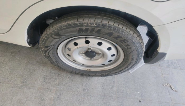 2021 Maruti Swift Dzire TOUR S-CNG, CNG, Manual, 1,56,547 km, tyre