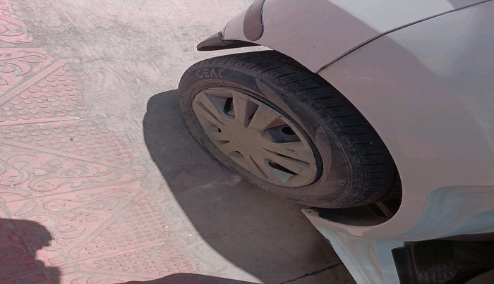 2017 Maruti Wagon R 1.0 VXI, Petrol, Manual, 62,708 km, tyre