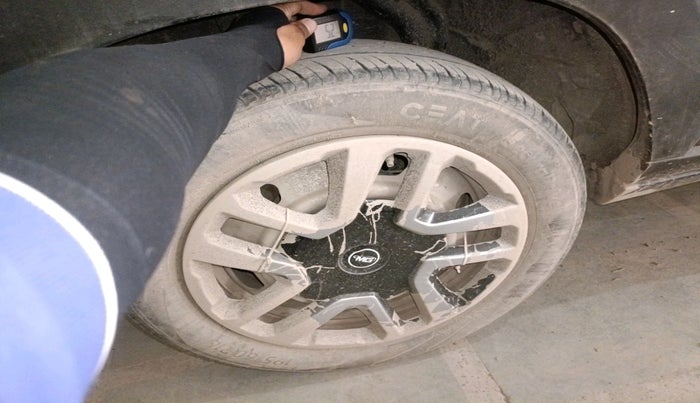 2023 Nissan MAGNITE XE, Petrol, Manual, 41,917 km, tyre