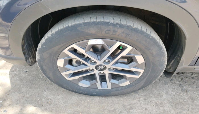 2023 Hyundai VENUE SX (O) 1.0 TURBO DCT, Petrol, Automatic, 51,687 km, tyre