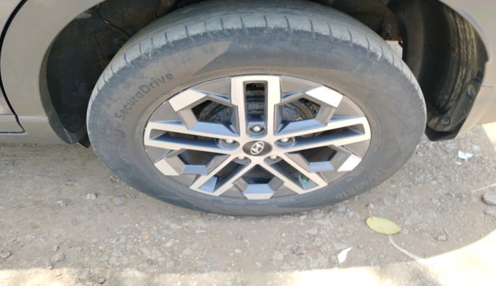 2023 Hyundai VENUE SX (O) 1.0 TURBO DCT, Petrol, Automatic, 51,687 km, tyre