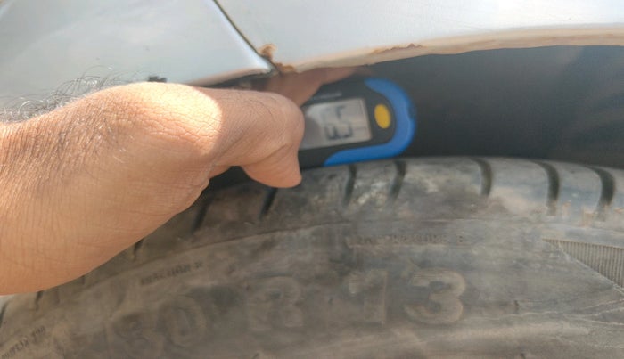 2010 Hyundai i10 MAGNA 1.1, CNG, Manual, 94,647 km, tyre