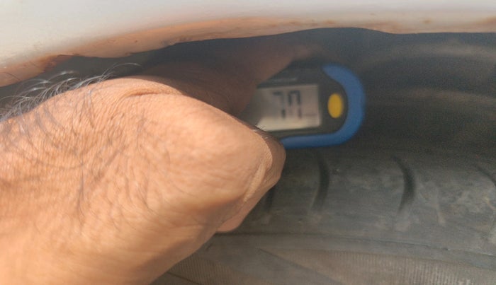 2010 Hyundai i10 MAGNA 1.1, CNG, Manual, 94,647 km, tyre