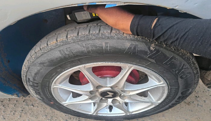 2017 Nissan Micra Active XL, CNG, Manual, 88,635 km, tyre