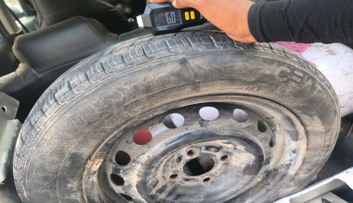 2017 Nissan Micra Active XL, CNG, Manual, 88,635 km, tyre