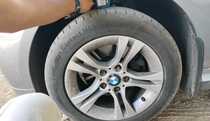 2012 BMW 3 Series 320d, Diesel, Automatic, 1,03,874 km, tyre