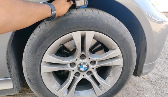 2012 BMW 3 Series 320d, Diesel, Automatic, 1,03,874 km, tyre