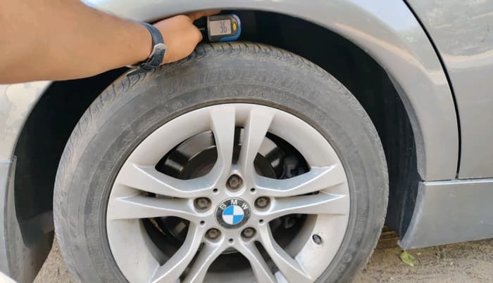 2012 BMW 3 Series 320d, Diesel, Automatic, 1,03,874 km, tyre