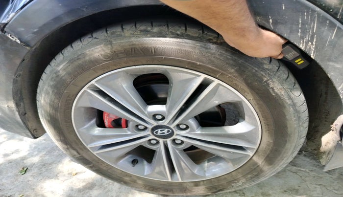 2017 Hyundai Creta SX (O) 1.6 DIESEL, Diesel, Manual, 95,175 km, tyre