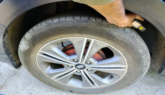 2017 Hyundai Creta SX (O) 1.6 DIESEL, Diesel, Manual, 95,175 km, tyre