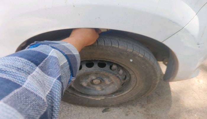 2015 Maruti Alto 800 LXI, Petrol, Manual, 33,444 km, tyre