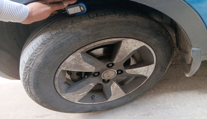 2017 Tata NEXON XZ PLUS DIESEL, Diesel, Manual, 2,21,498 km, tyre